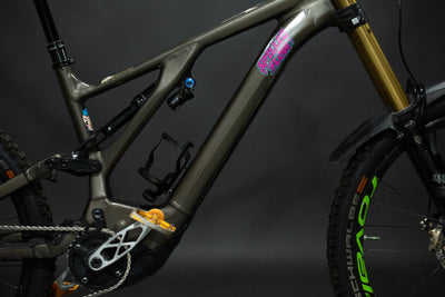 Bicicleta de Montaña Asistida Doble Suspensión Specialized Kenevo Comp 27.5" Talla Medium (2020) Seminueva