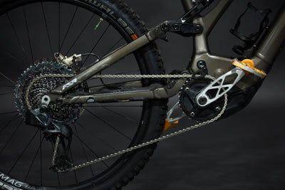 Bicicleta de Montaña Asistida Doble Suspensión Specialized Kenevo Comp 27.5" Talla Medium (2020) Seminueva