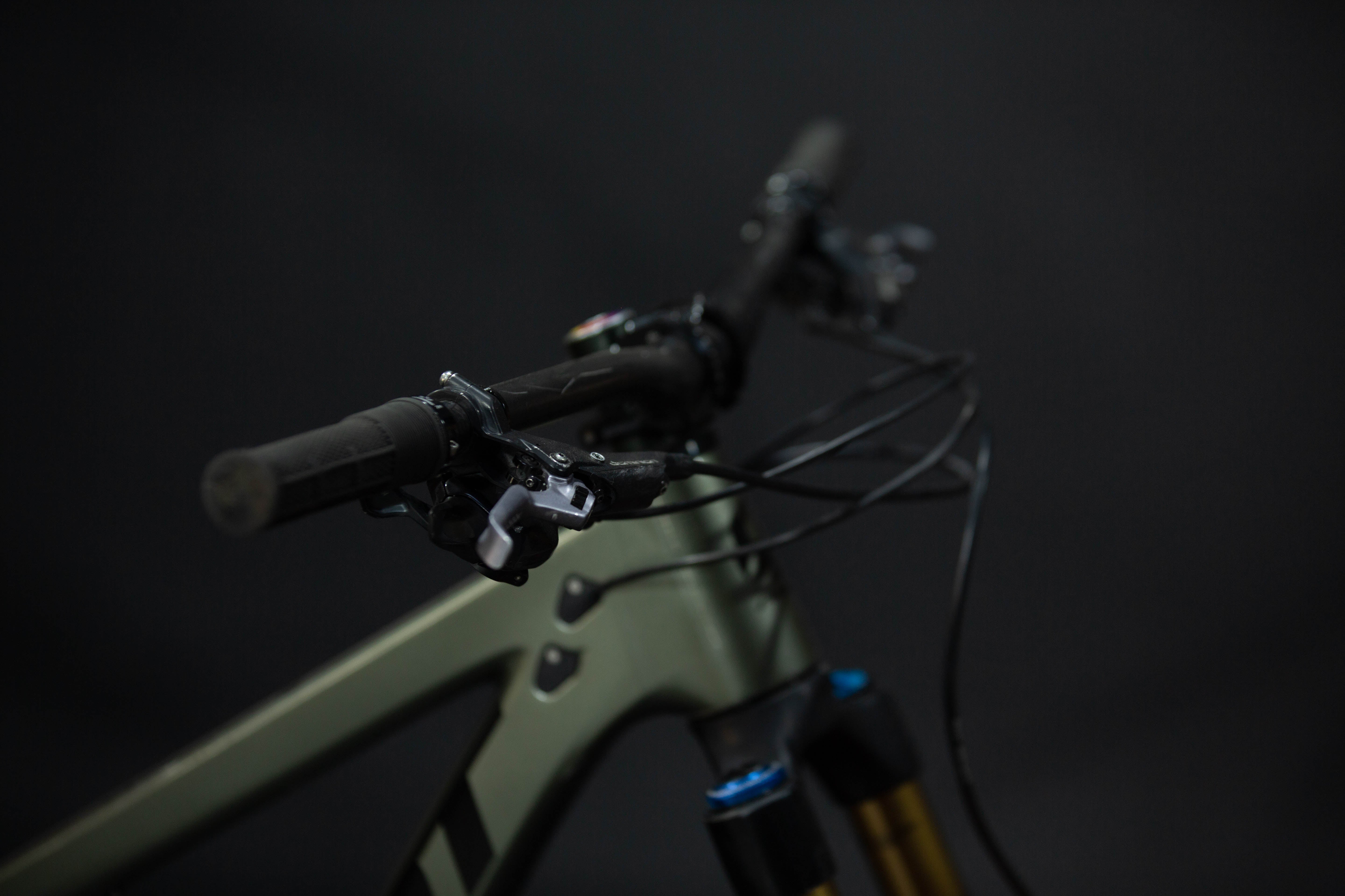 Bicicleta De Montaña Doble Suspensión Pivot Cycles Firebird 29" Talla Medium (2024) Seminueva