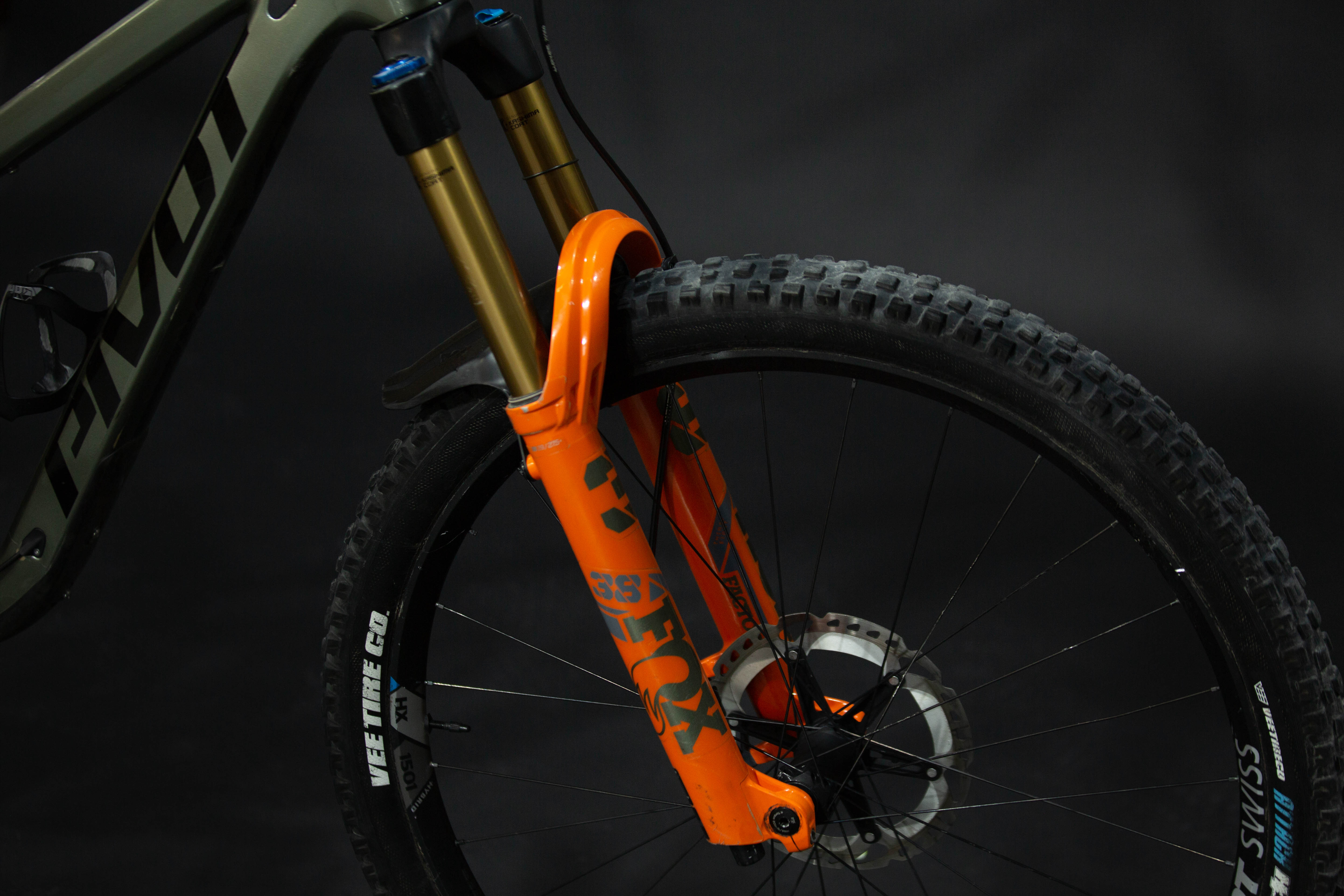 Bicicleta De Montaña Doble Suspensión Pivot Cycles Firebird 29" Talla Medium (2024) Seminueva