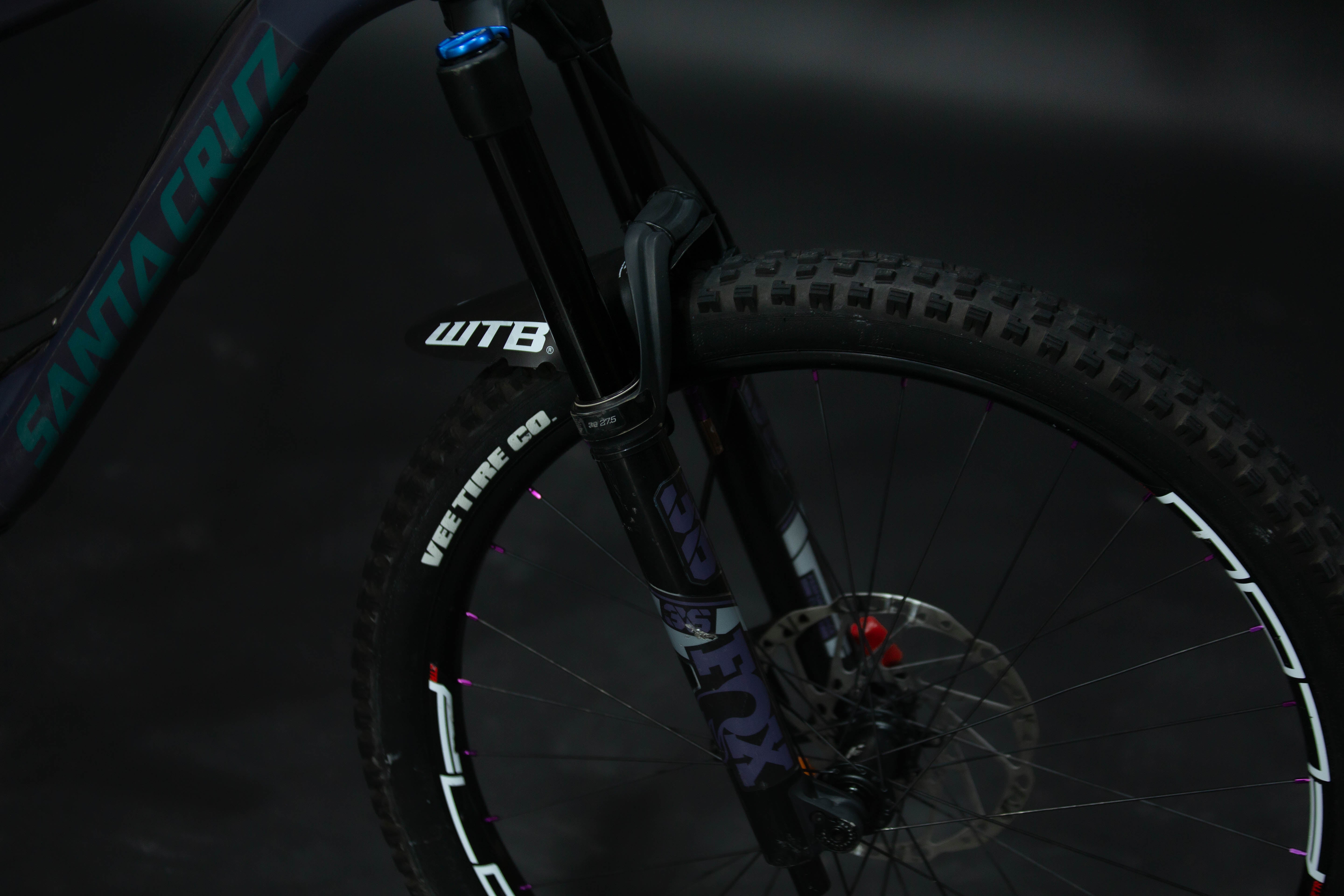 Bicicleta de Montaña Doble Supensión Santa Cruz Nomad 27.5" Talla Large (2020) Seminueva