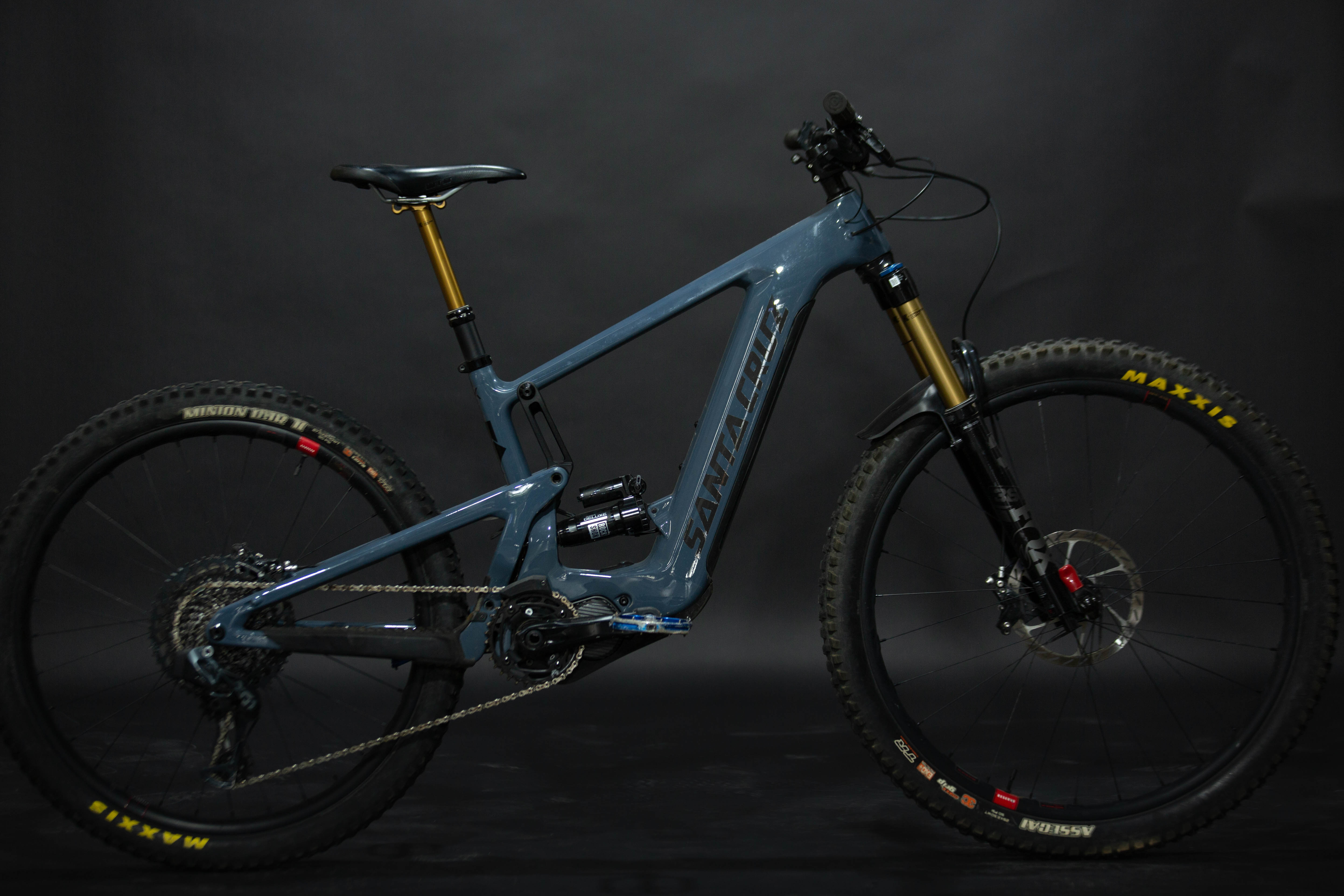 Bicicleta de Montaña Asistida Doble Suspensión Santa Cruz Heckler CC 29/27.5" Talla Medium (2023)Seminueva