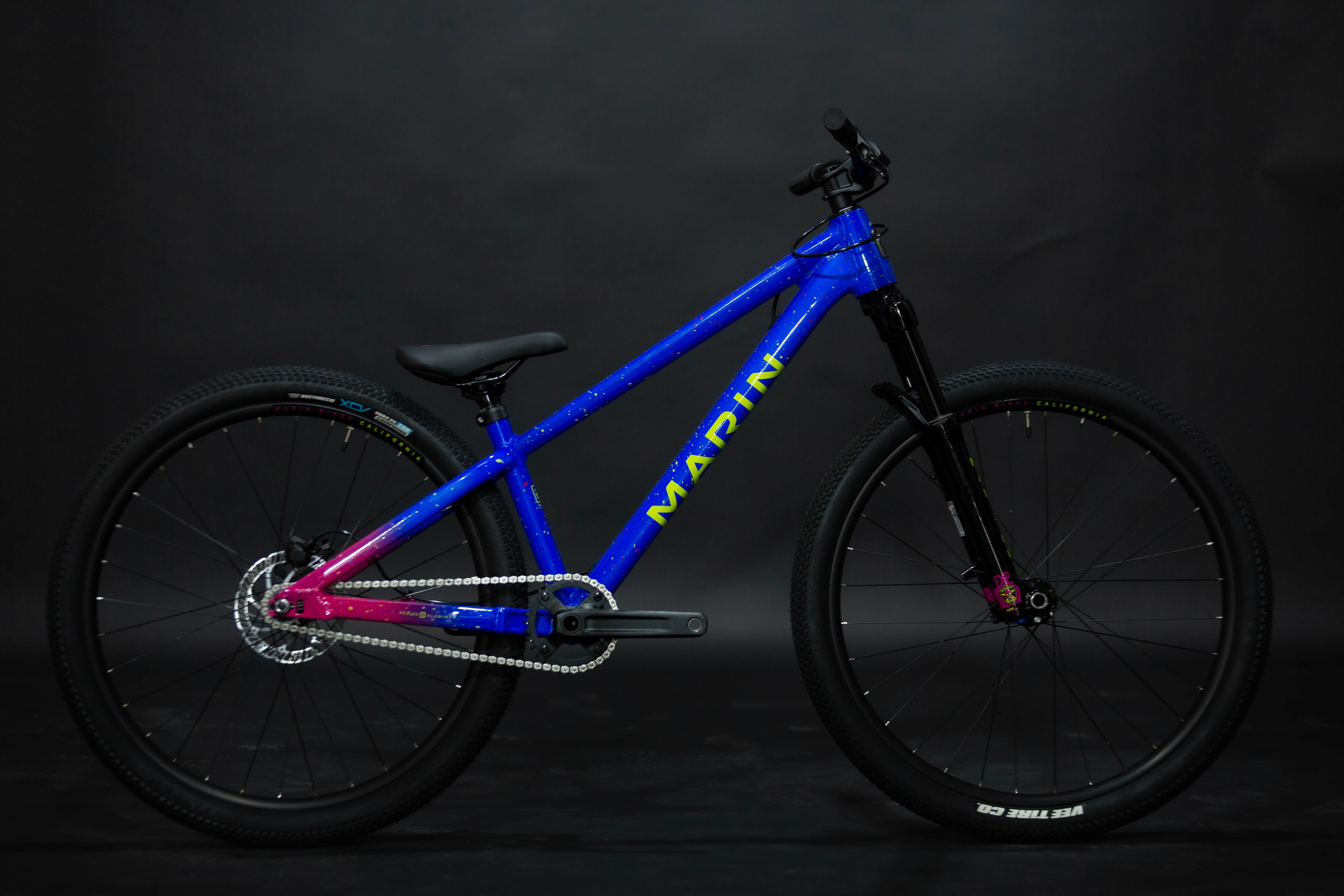 Bicicleta de ciudad Dirt Jump Marin Alcatraz Talla Regular Rodado 26" (2024) Seminueva