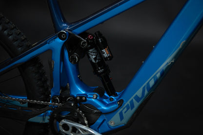 Bicicleta de Montaña Asistida Doble Suspensión Pivot Cycles Shuttle LT 29" Talla Large (2023) Seminueva