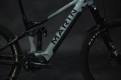 Bicicleta de Montaña Asistida Doble Suspensión Marin Alpine Trail E2 29/27.5" TallaMedium (2022) Seminueva