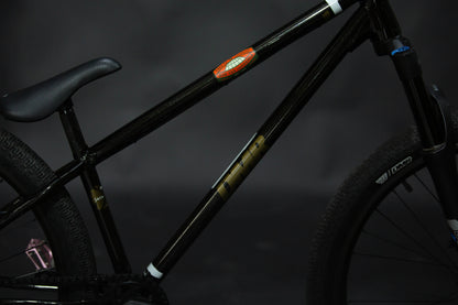 Bicicleta de ciudad Dirt Jump DMR Sect Pro Talla Regular Rodado 26" (2022) Seminueva