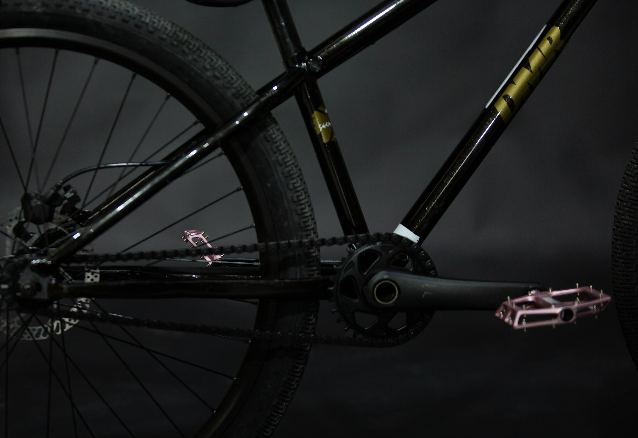 Bicicleta de ciudad Dirt Jump DMR Sect Pro Talla Regular Rodado 26" (2022) Seminueva