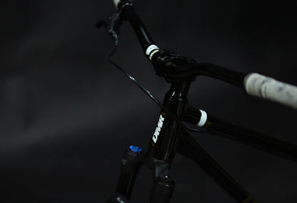 Bicicleta de ciudad Dirt Jump DMR Sect Pro Talla Regular Rodado 26" (2022) Seminueva