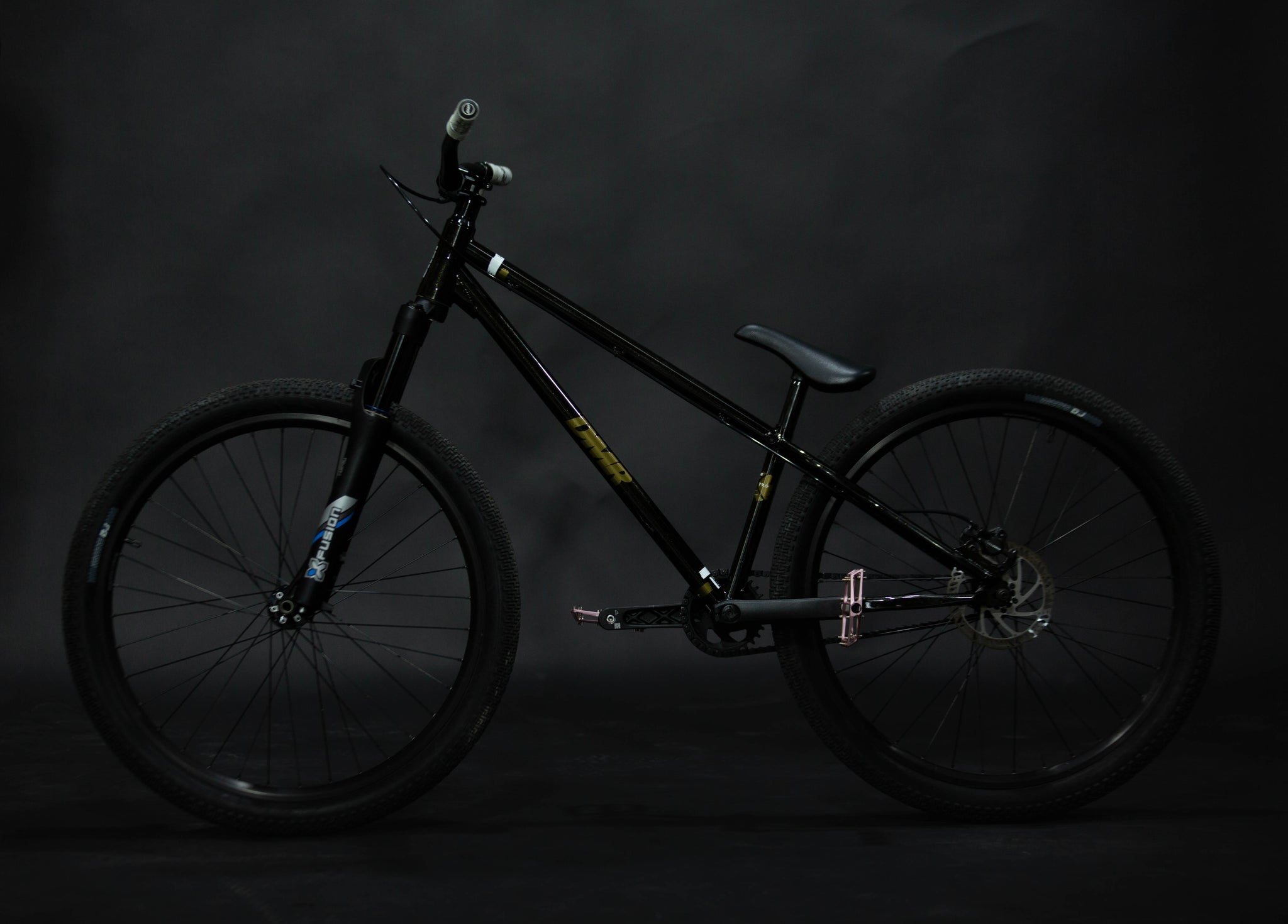 Bicicleta de ciudad Dirt Jump DMR Sect Pro Talla Regular Rodado 26" (2022) Seminueva