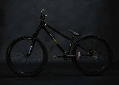 Bicicleta de ciudad Dirt Jump DMR Sect Pro Talla Regular Rodado 26" (2022) Seminueva