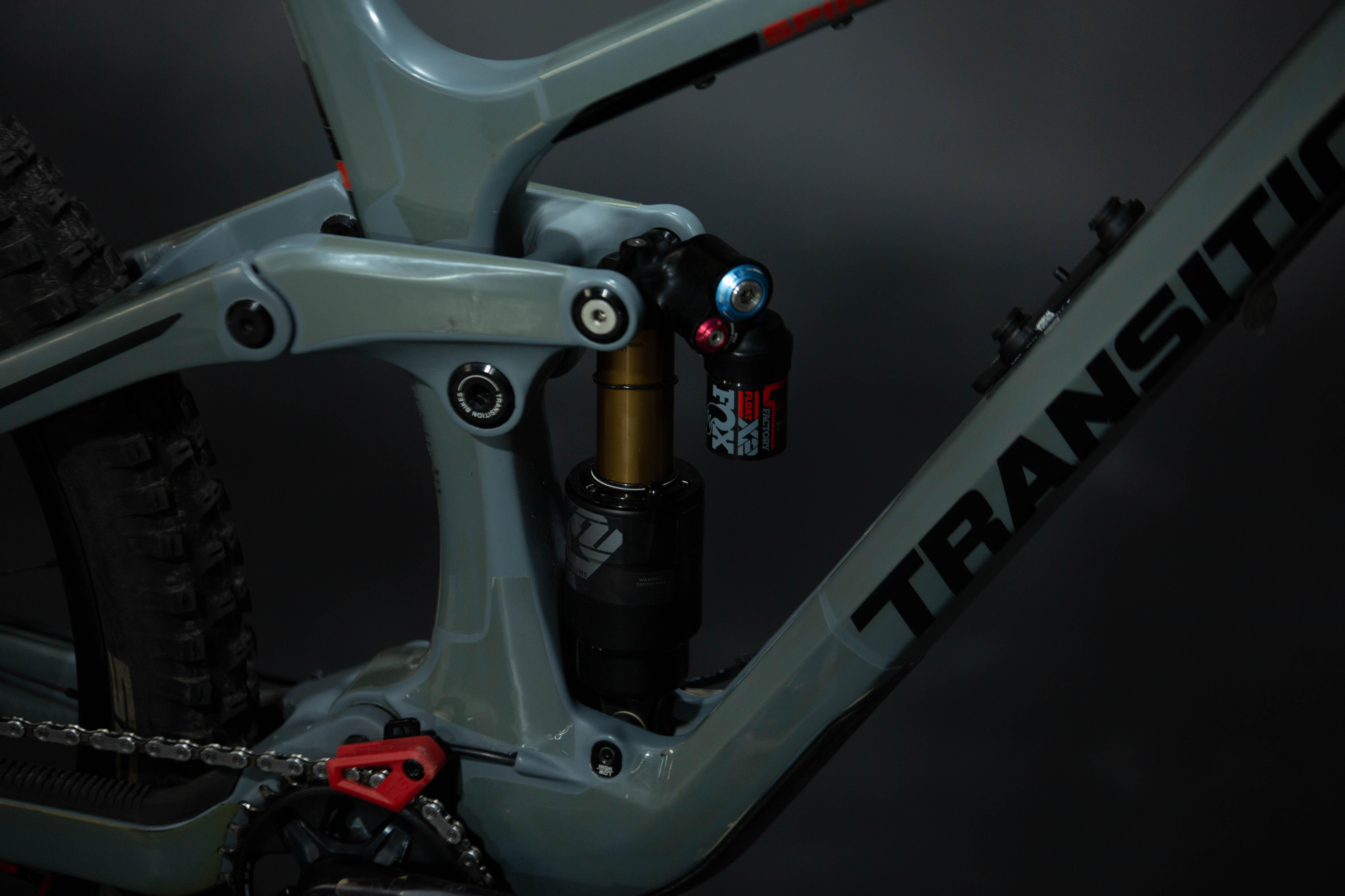 Bicicleta de Montaña Doble Suspensión Transition Spire Rodado 29" Talla Large (2022) Seminueva