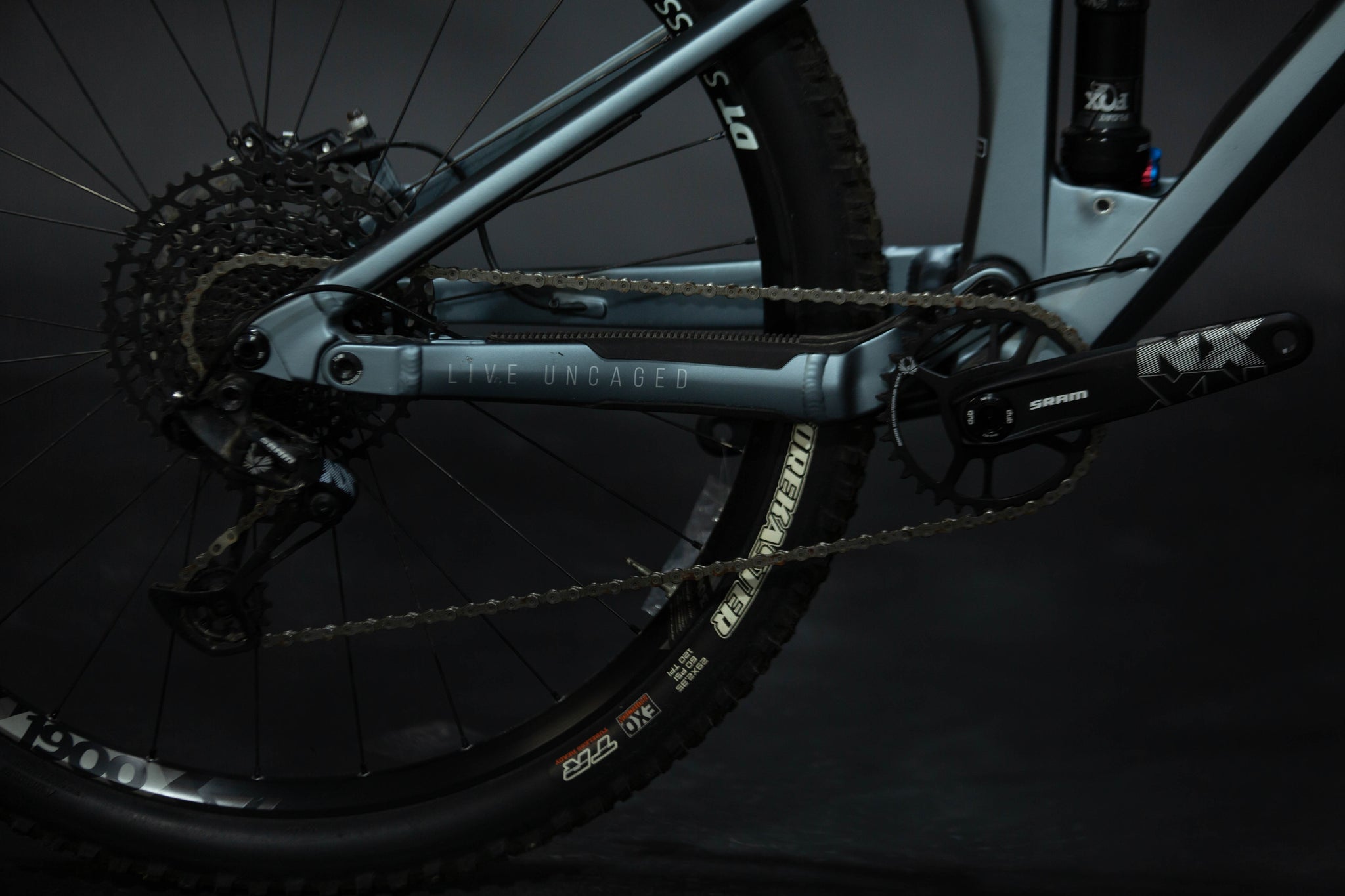 Bicicleta de Montaña Doble Suspension YT Izzo Core 2 Rodado 29" Talla Large (2022) Seminueva