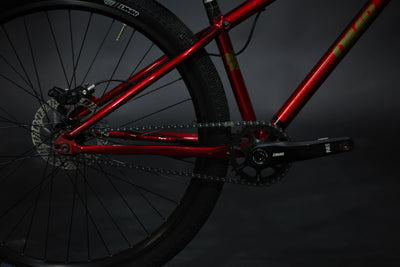 Bicicleta de ciudad Dirt Jump DMR Sect Pro Talla Regular Rodado 26" (2022) Seminueva