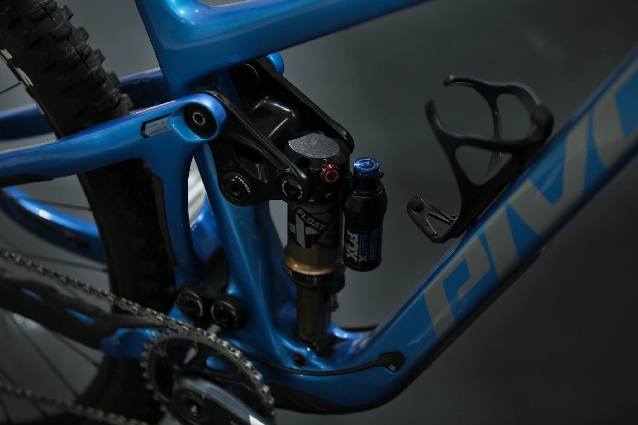 Bicicleta De Montaña Doble Suspensión Pivot Cycles Switchblade 29" Talla Medium (2023) Seminueva