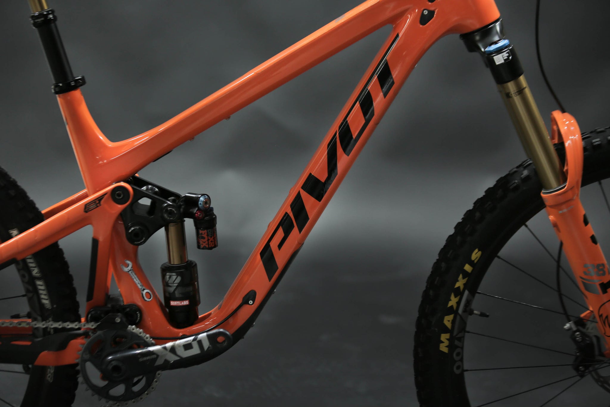 Bicicleta De Montaña Doble Suspensión Pivot Cycles Firebird 29" Talla Large (2022) Seminueva