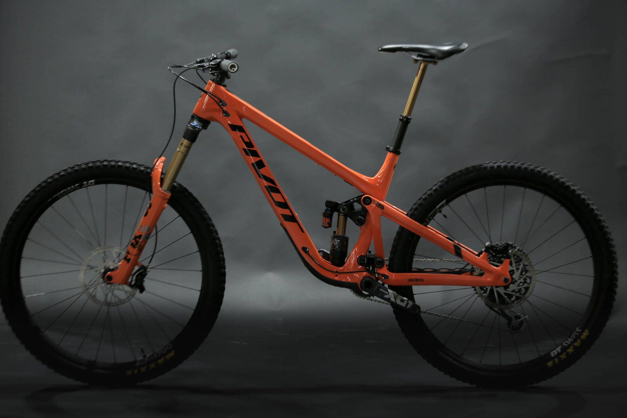 Bicicleta De Montaña Doble Suspensión Pivot Cycles Firebird 29" Talla Large (2022) Seminueva