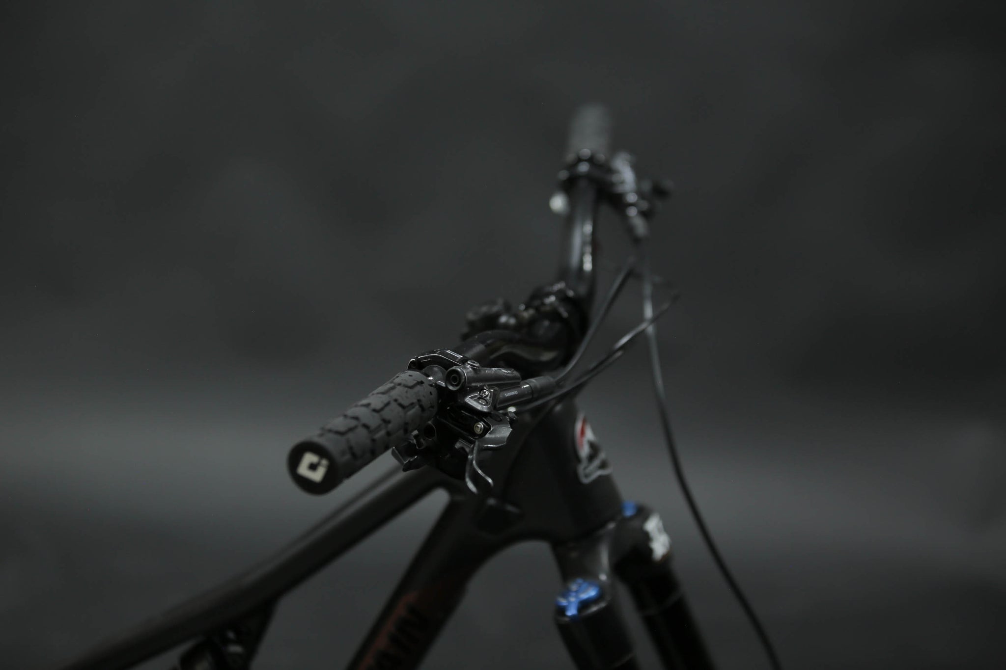 Bicicleta de Montaña Doble Supensión Rocky Mountain Altitude C50 27.5" Talla Small (2024) Seminueva