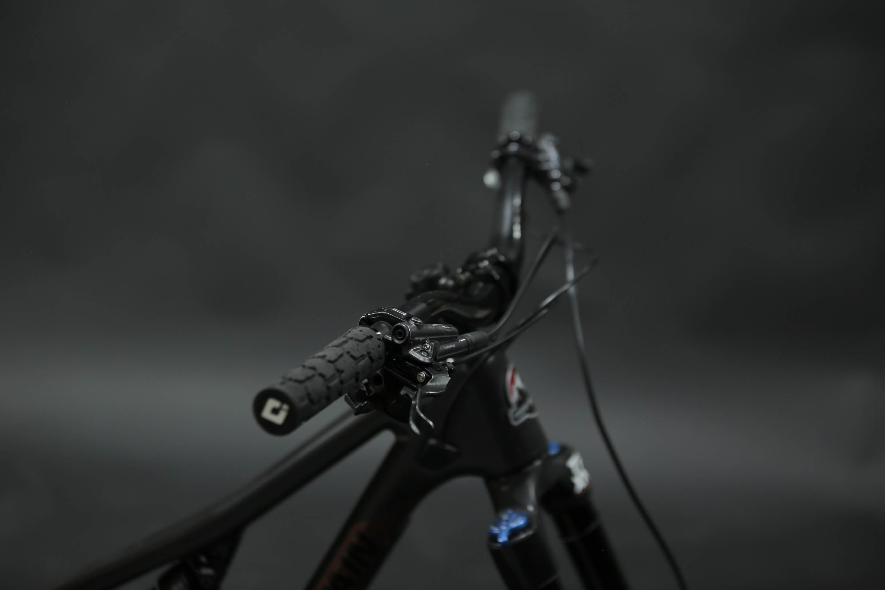Bicicleta de Montaña Doble Supensión Rocky Mountain Altitude C50 27.5" Talla Small (2024) Seminueva