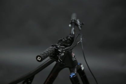 Bicicleta de Montaña Doble Supensión Rocky Mountain Altitude C50 27.5" Talla Small (2024) Seminueva