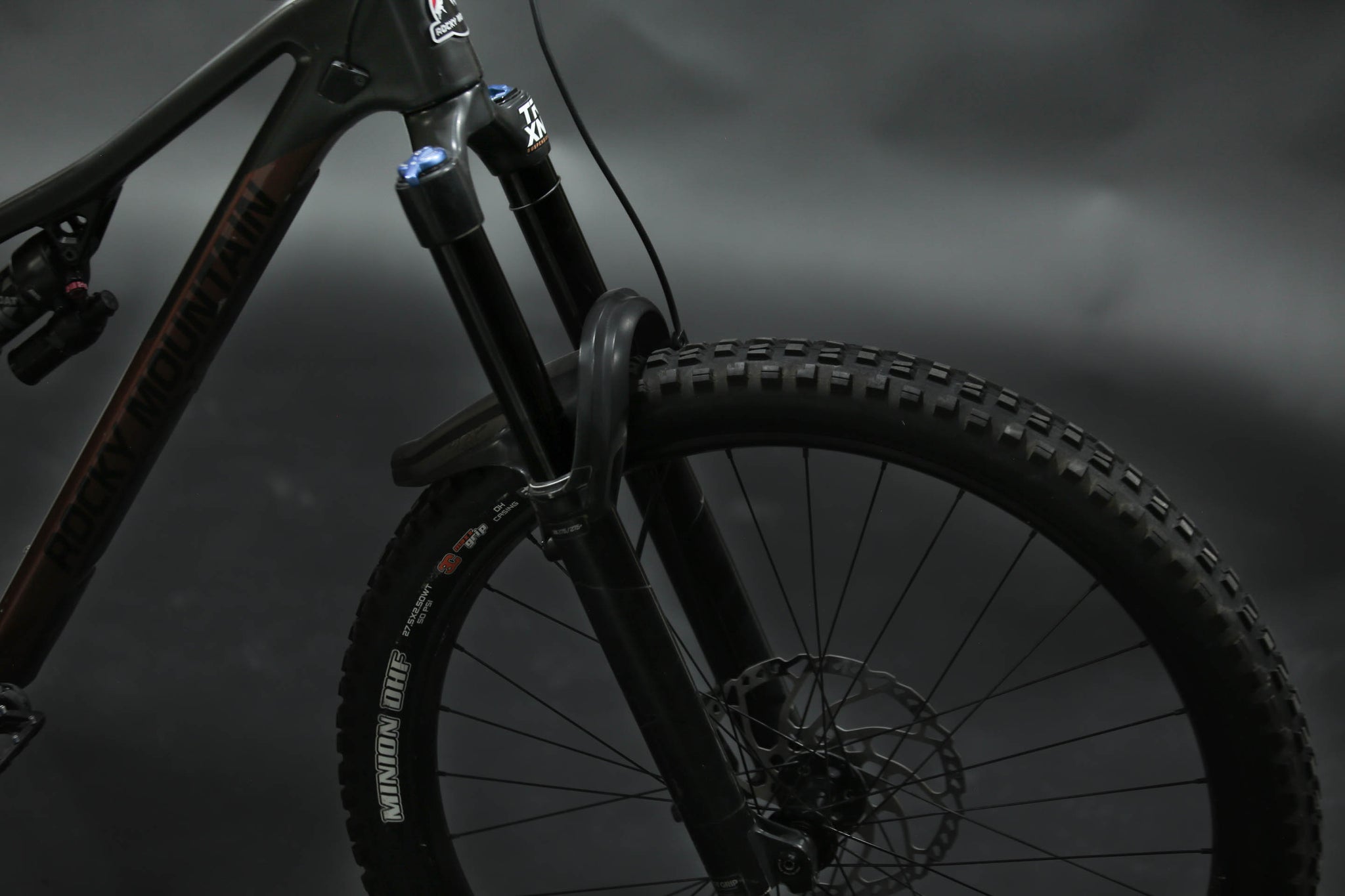 Bicicleta de Montaña Doble Supensión Rocky Mountain Altitude C50 27.5" Talla Small (2024) Seminueva