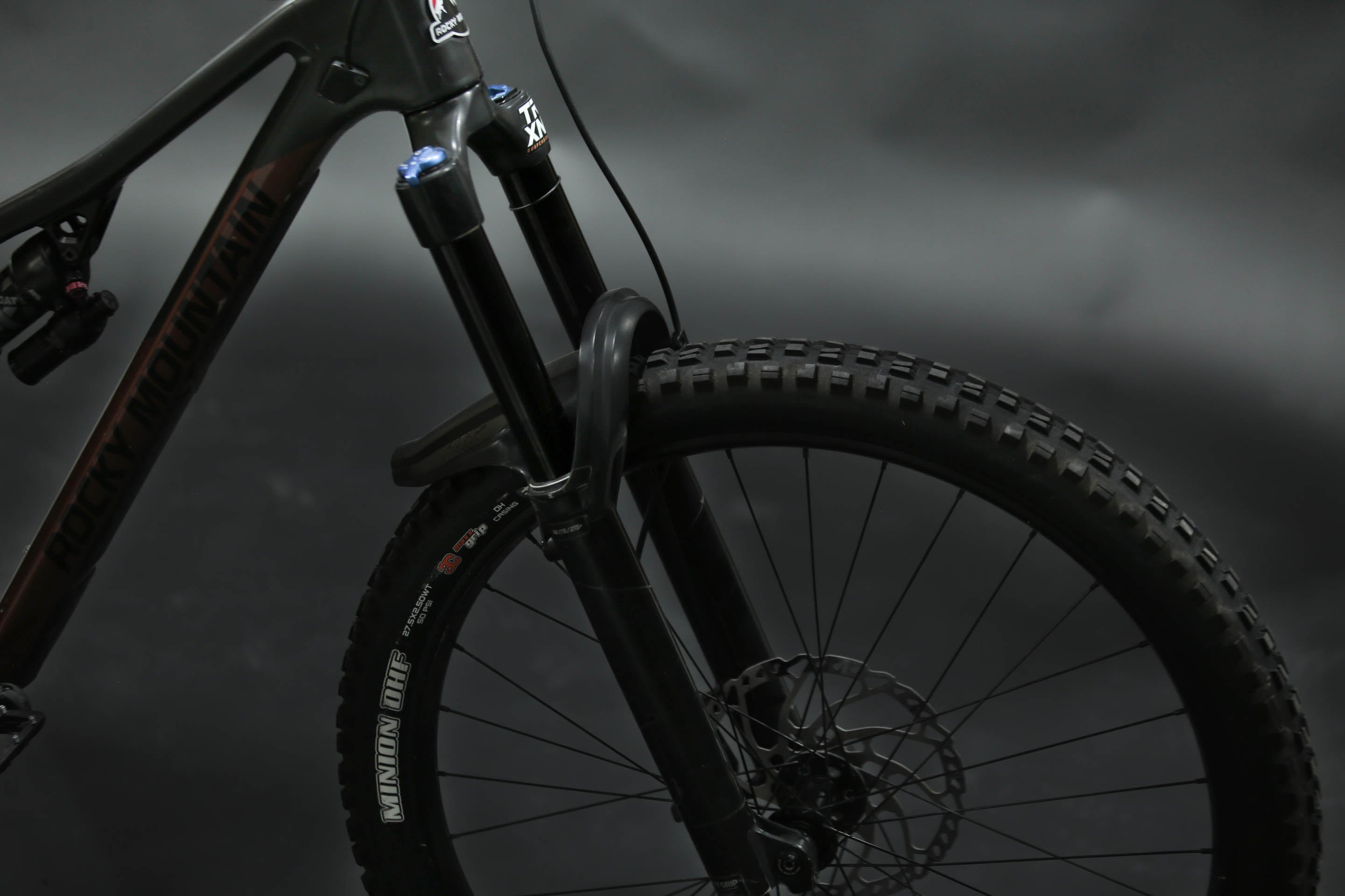 Bicicleta de Montaña Doble Supensión Rocky Mountain Altitude C50 27.5" Talla Small (2024) Seminueva