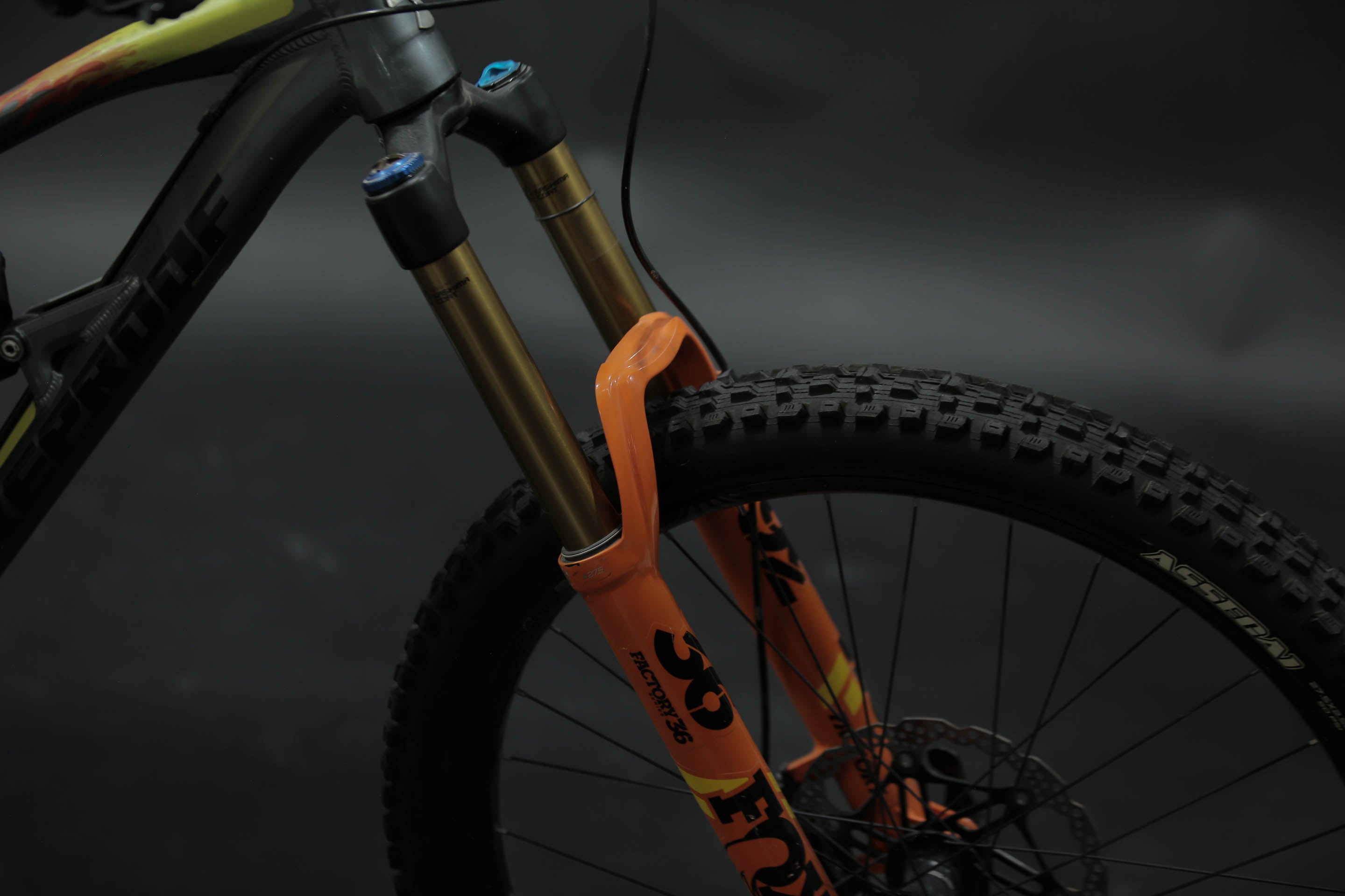 Bicicleta De Montaña Doble Suspension Nukeproof Mega 27.5" Talla Medium (2020) Seminueva