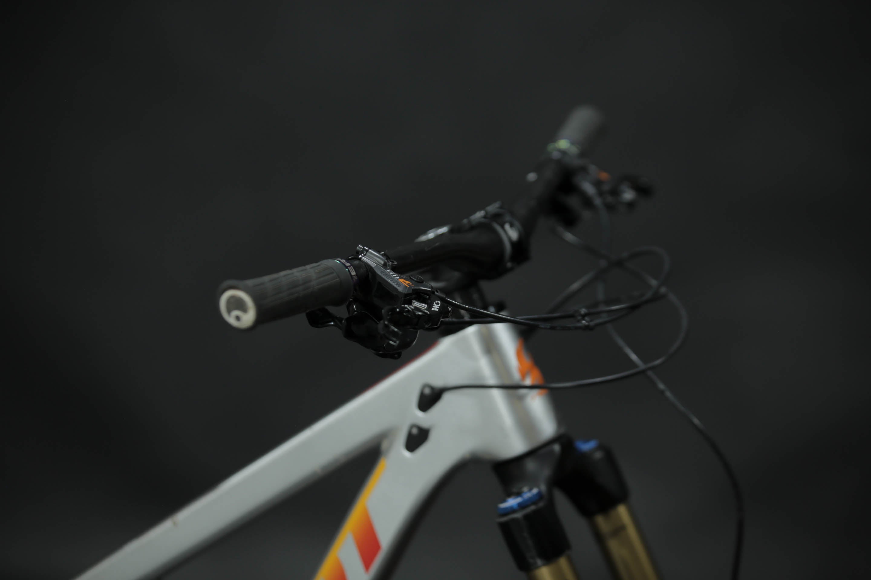 Bicicleta De Montaña Doble Suspensión Pivot Cycles Firebird 29" Talla Medium (2023) Seminueva