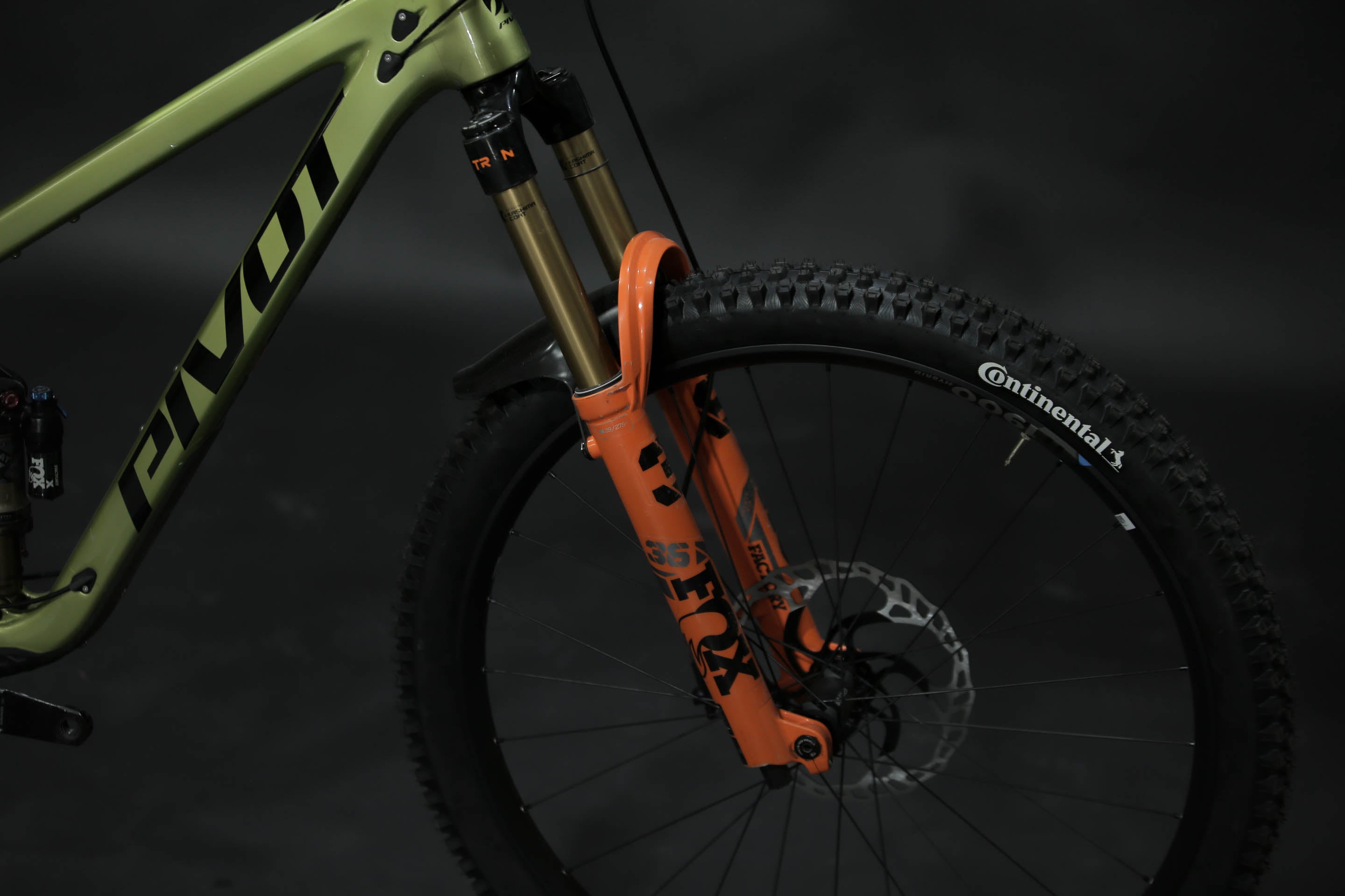 Bicicleta De Montaña Doble Suspensión Pivot Cycles Switchblade 29" Talla Large (2023) Seminueva