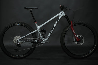 Bicicleta De Montaña Doble Suspensión Pivot Cycles Trail 429 29" Talla Medium (2023) Seminueva