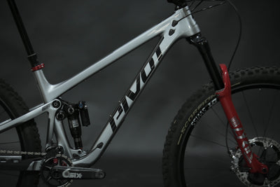 Bicicleta De Montaña Doble Suspensión Pivot Cycles Trail 429 29" Talla Medium (2023) Seminueva