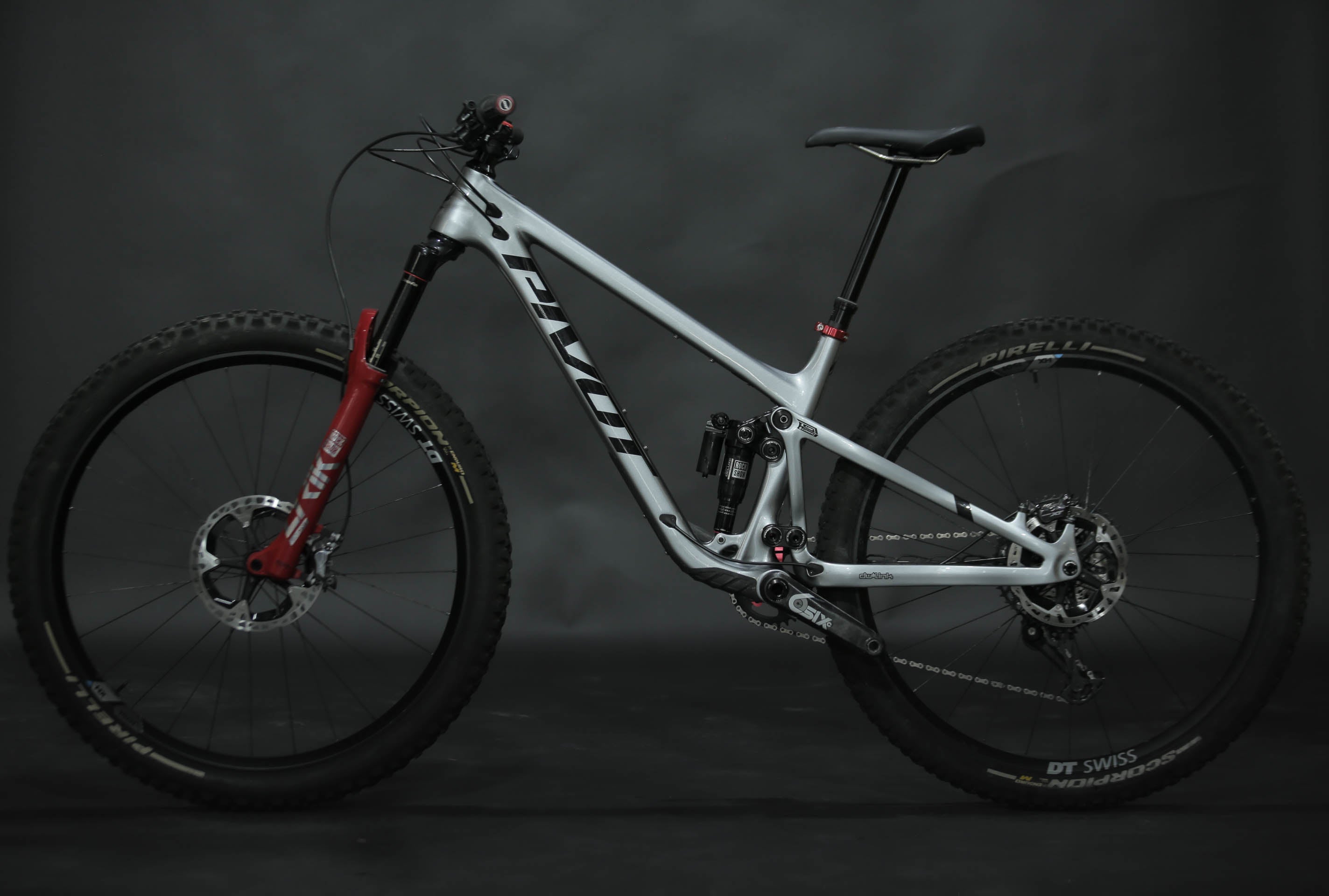 Bicicleta De Montaña Doble Suspensión Pivot Cycles Trail 429 29" Talla Medium (2023) Seminueva