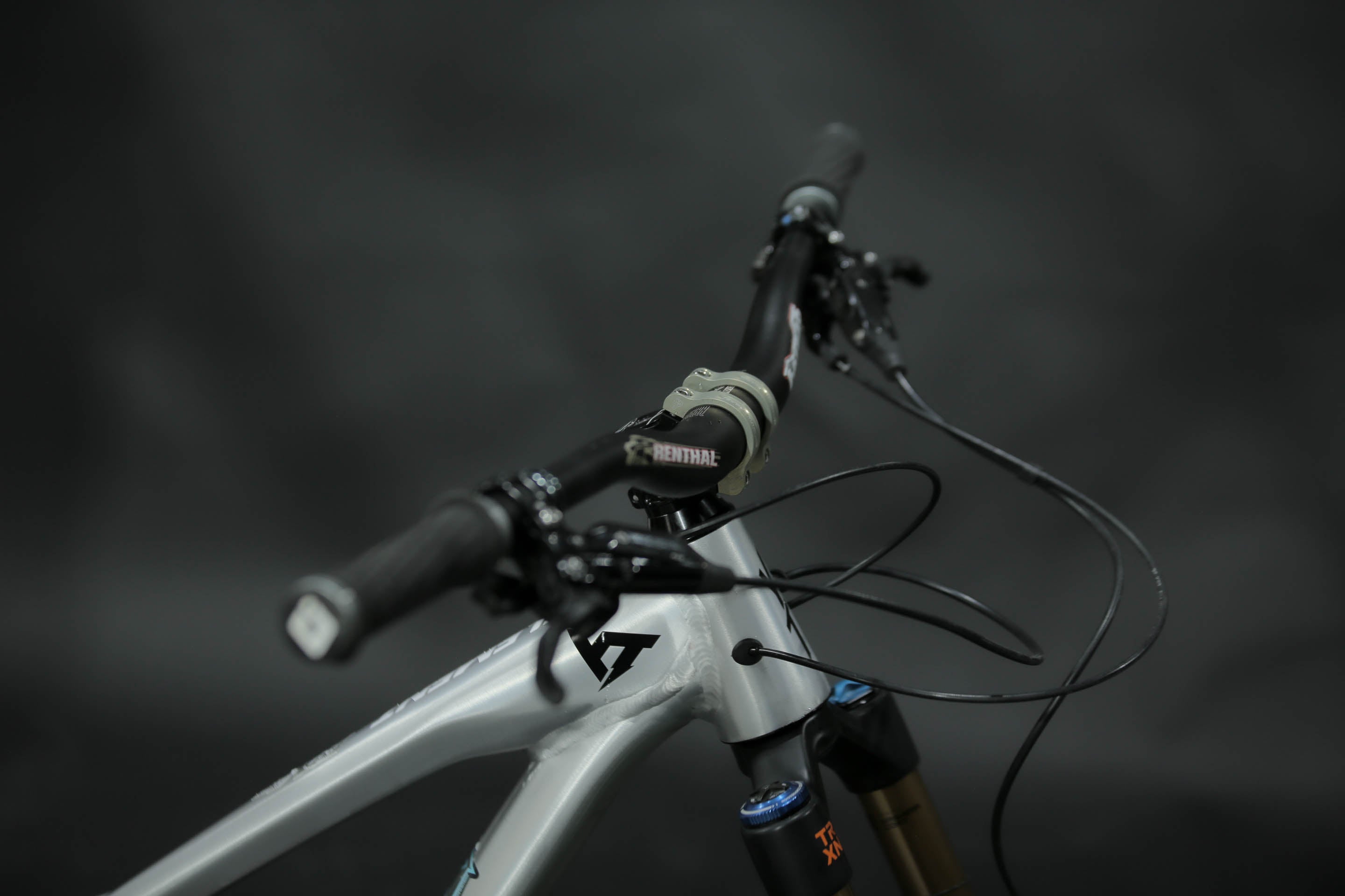 Bicicleta de Montaña Doble Suspension YT Capra Rodado 29/27.5" Talla Large (2021) Seminueva