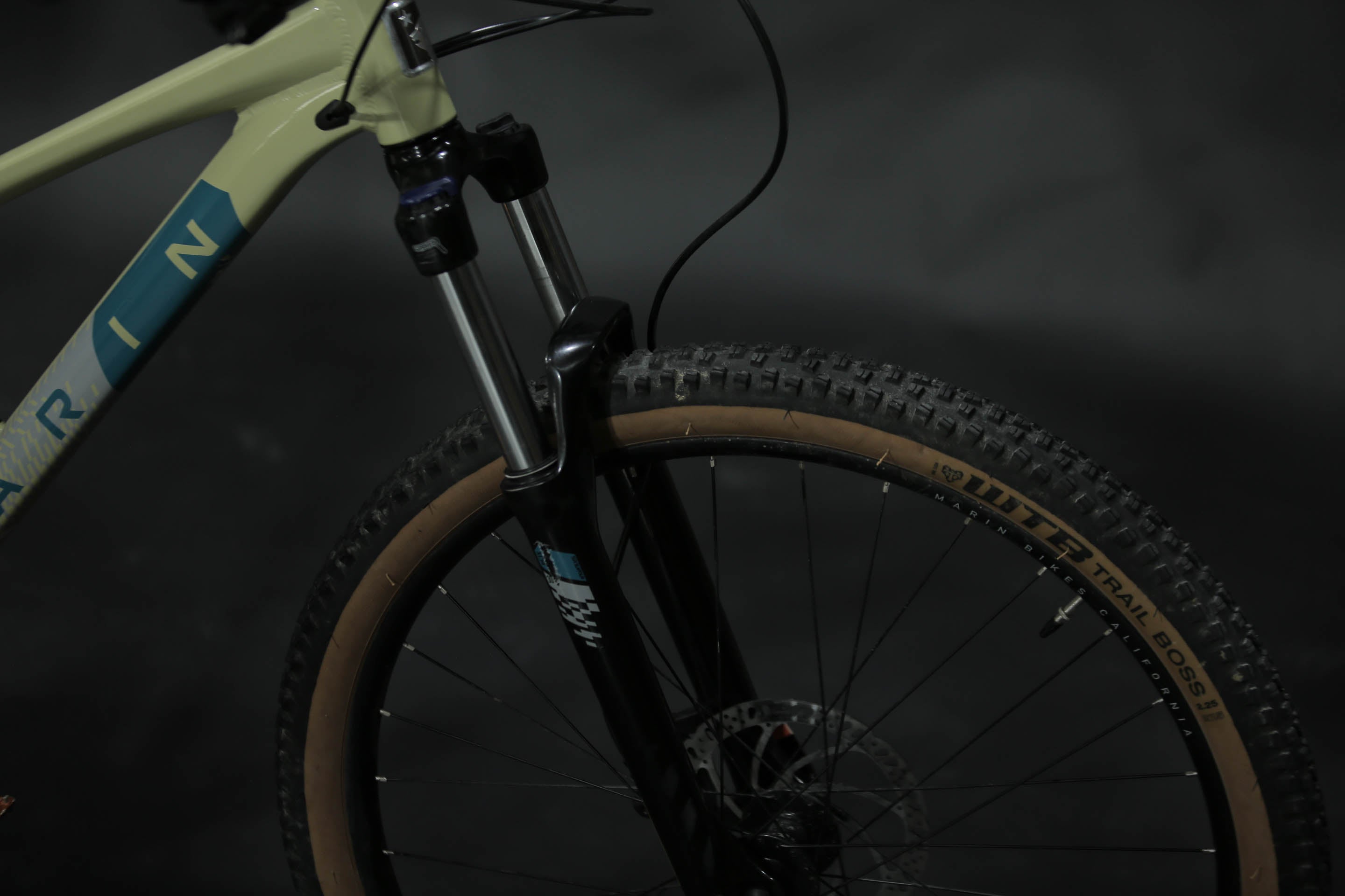 Bicicleta de Montaña Hardtail Marin Bikes Bobcat Trail 4 27.5" Talla Small (2024) Seminueva