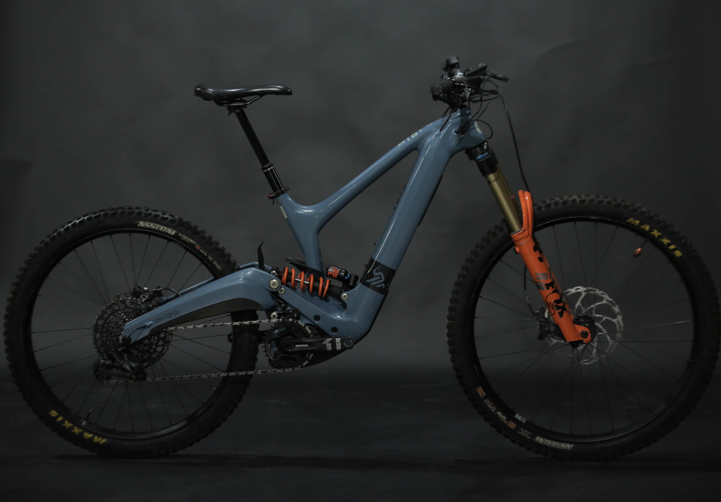 Bicicleta de Montaña Asistida Doble Suspensión Ibis Oso 29/27.5" Talla Medium (2022) Seminueva
