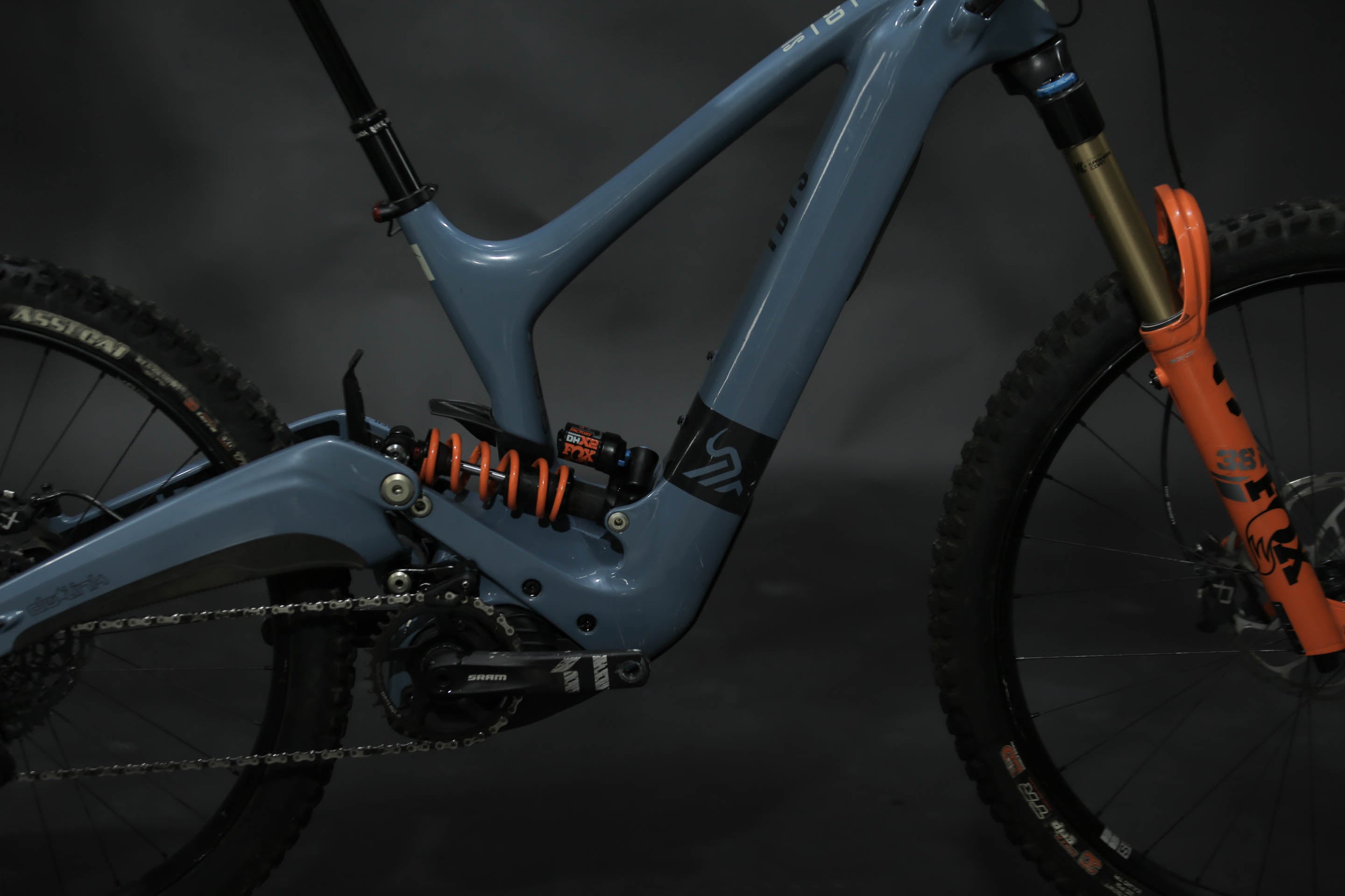 Bicicleta de Montaña Asistida Doble Suspensión Ibis Oso 29/27.5" Talla Medium (2022) Seminueva