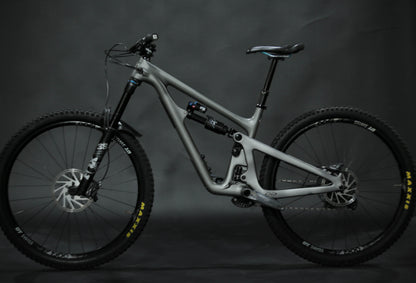 Bicicleta de Montaña Doble Supensión Yeti Cycles SB150 29" Talla Medium (2022) Seminueva