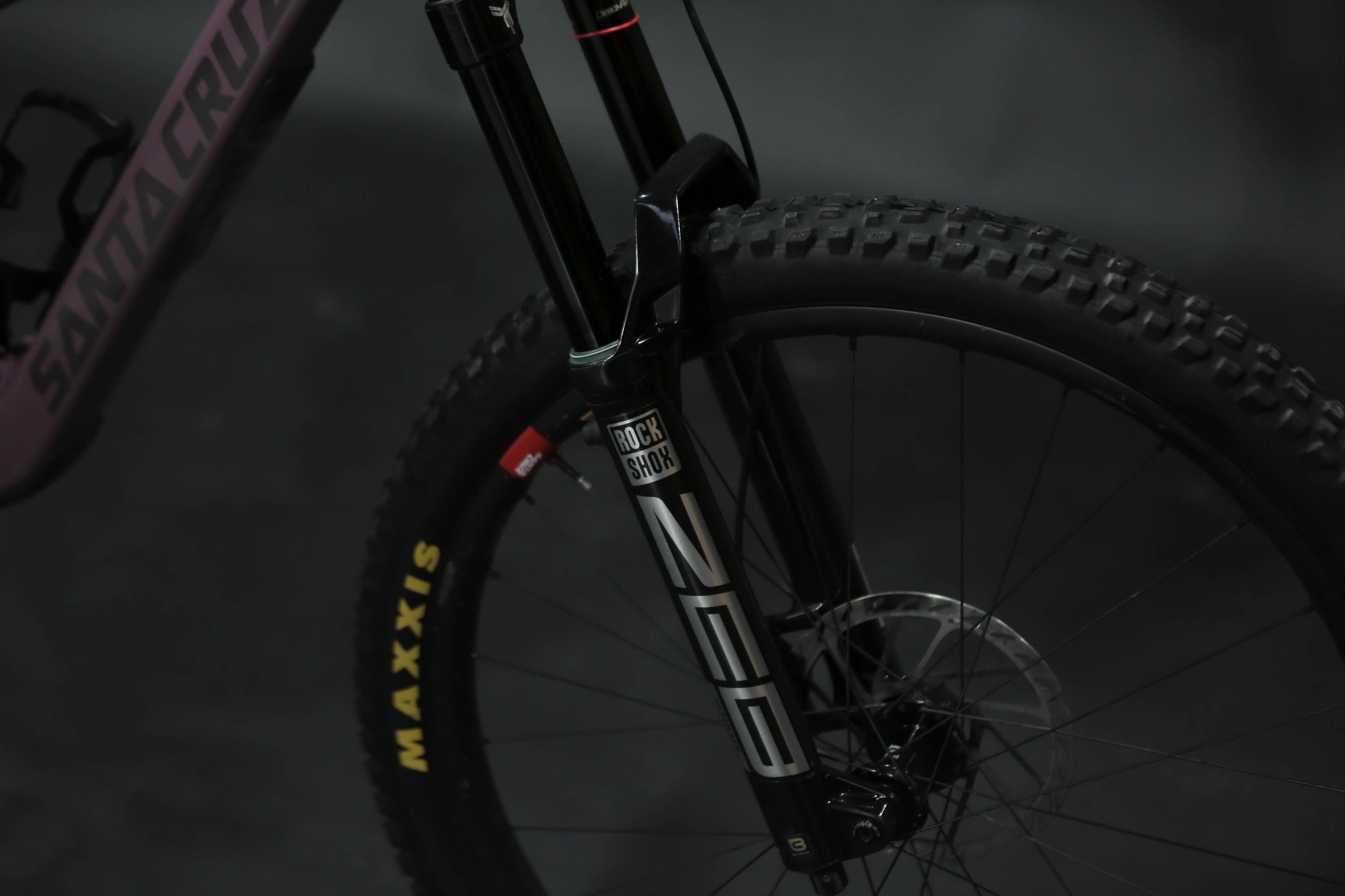 Bicicleta de Montaña Doble Supensión Santa Cruz Megatower CC 29" Talla Large (2024) Seminueva