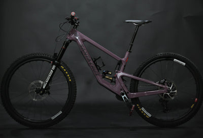 Bicicleta de Montaña Doble Supensión Santa Cruz Megatower CC 29" Talla Large (2024) Seminueva