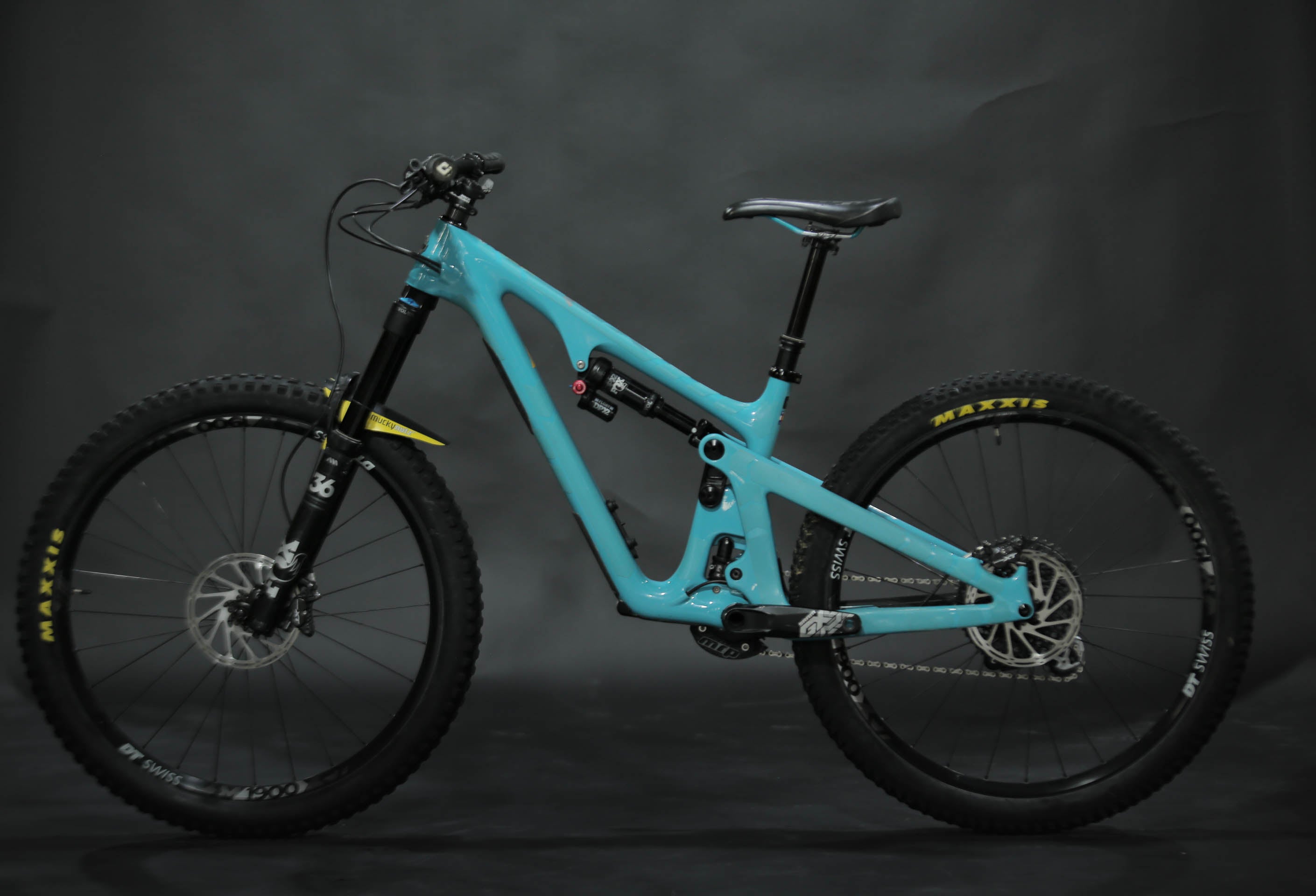 Bicicleta de Montaña Doble Supensión Yeti Cycles SB140 27.5" Talla Small (2021) Seminueva