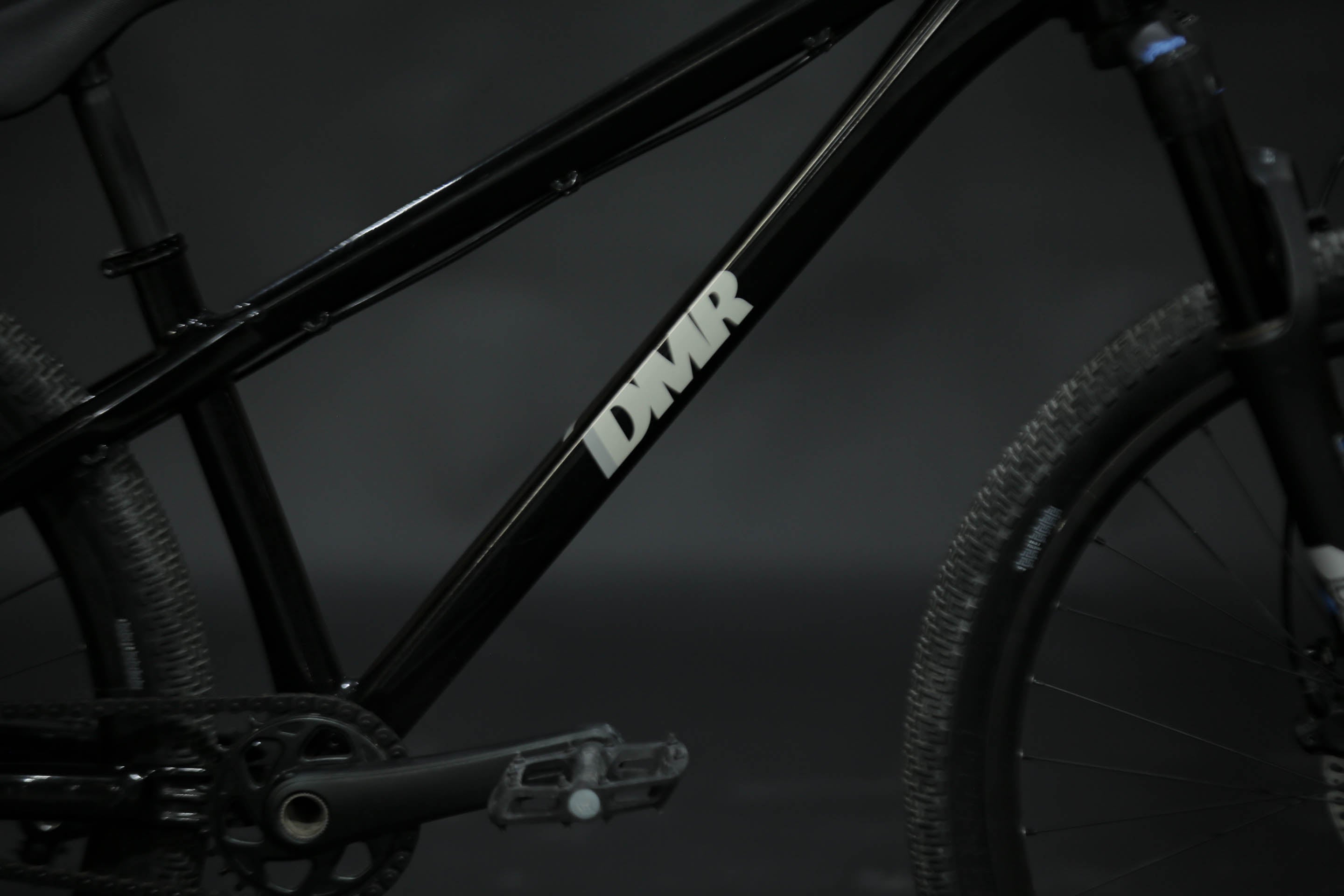 Bicicleta de ciudad Dirt Jump DMR Rhythm Pro Talla Regular Rodado 26" (2022) Seminueva