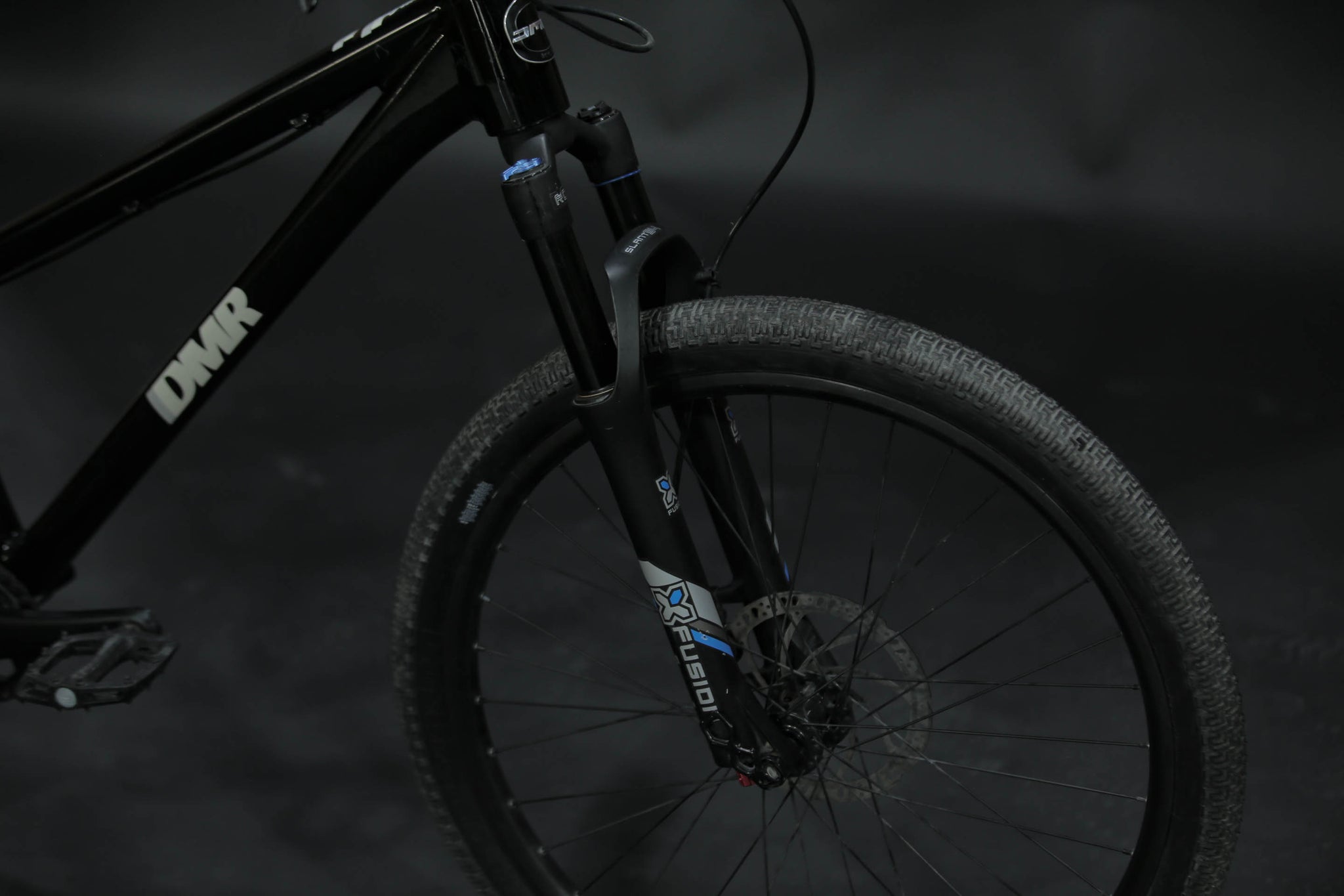 Bicicleta de ciudad Dirt Jump DMR Rhythm Pro Talla Regular Rodado 26" (2022) Seminueva