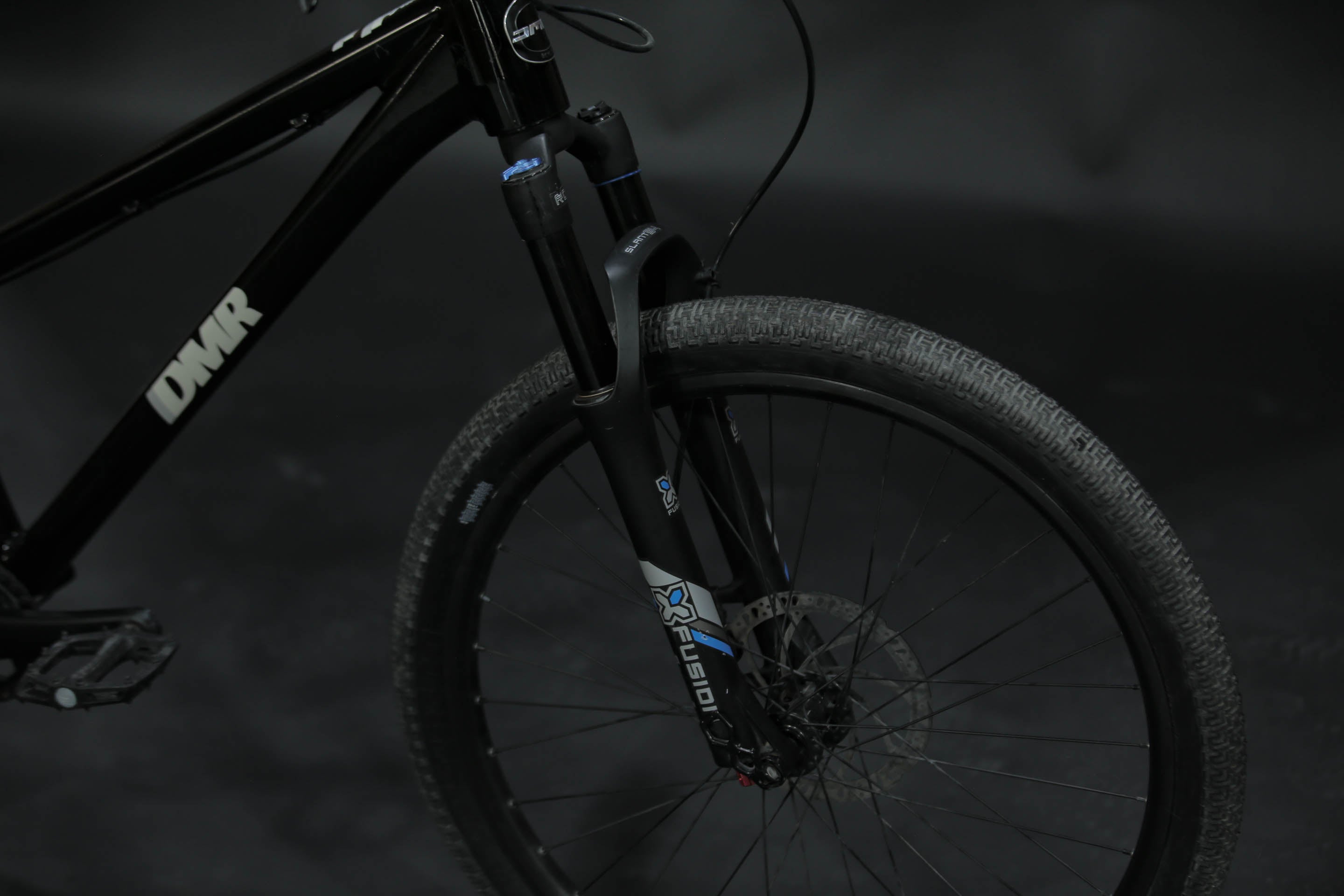 Bicicleta de ciudad Dirt Jump DMR Rhythm Pro Talla Regular Rodado 26" (2022) Seminueva
