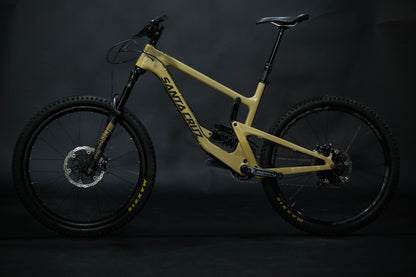 Bicicleta de Montaña Doble Supensión Santa Cruz Nomad CC 27.5" Talla Large (2017) Seminueva