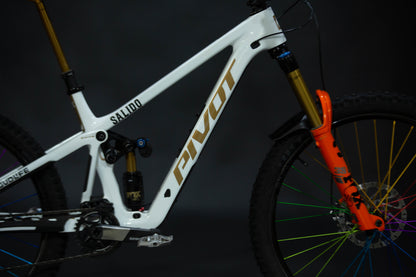 Bicicleta De Montaña Doble Suspensión Pivot Cycles Firebird 29" Talla Medium (2025) Seminueva