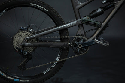 Bicicleta de Montaña Doble Suspension Commencal Clash Race 27.5" Talla Large (2022) Seminueva