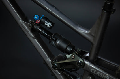 Bicicleta de Montaña Doble Suspension Commencal Clash Race 27.5" Talla Large (2022) Seminueva