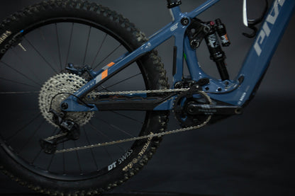 Bicicleta de Montaña Asistida Doble Suspensión Pivot Cycles Shuttle LT 29/27.5" Talla Small (2025) Seminueva