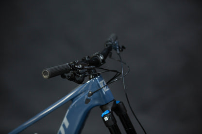 Bicicleta de Montaña Asistida Doble Suspensión Pivot Cycles Shuttle LT 29/27.5" Talla Small (2025) Seminueva