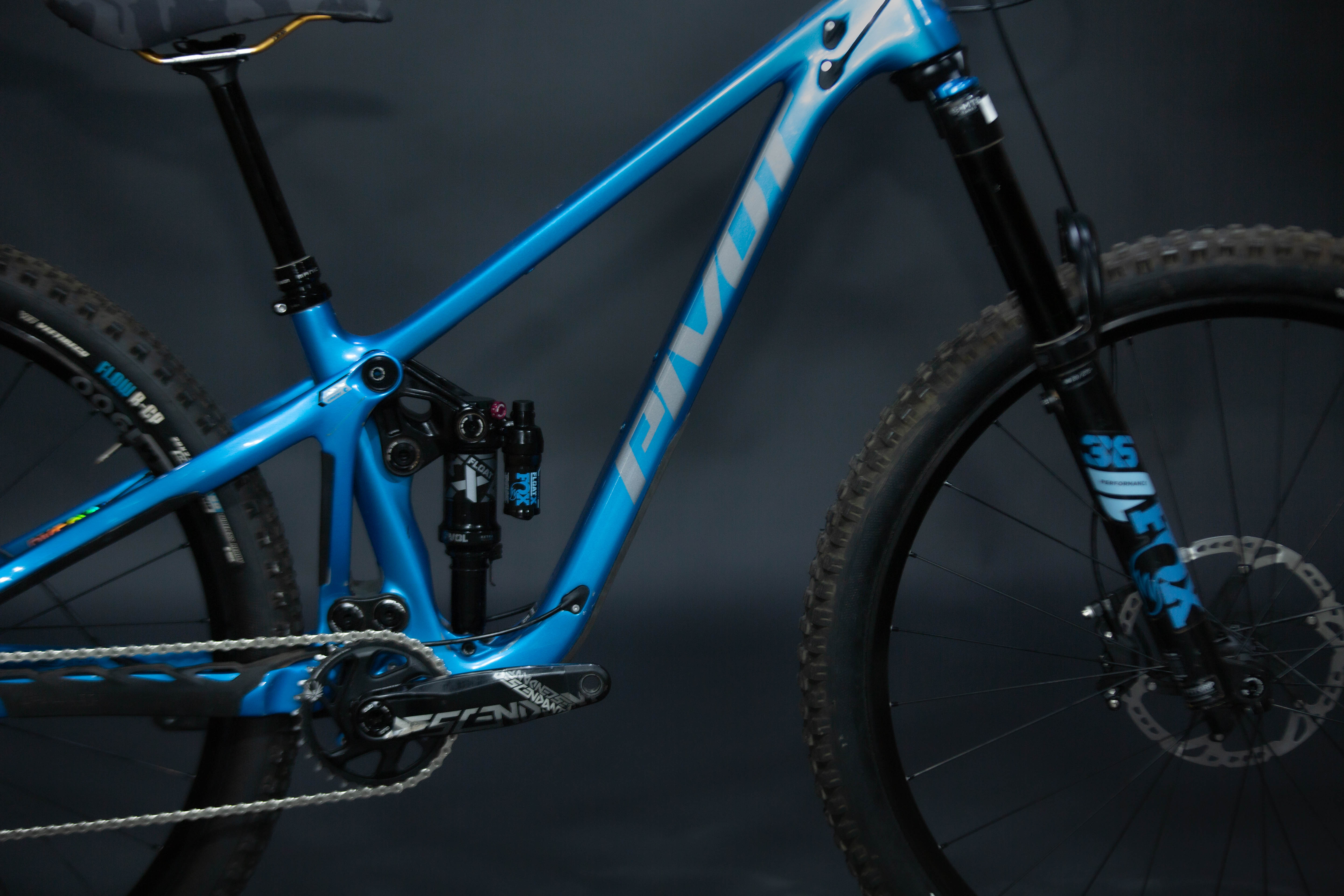 Bicicleta De Montaña Doble Suspensión Pivot Cycles Switchblade 29" Talla X-Small (2023) Seminueva