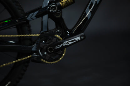 Bicicleta de Montaña Doble Supensión (Downhill) Pivot Phoenix  29" Talla Medium (2023) Seminueva